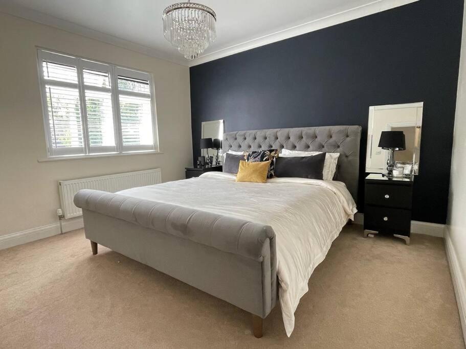 Luxury 4 Bed 2 Bath House With Garden Near Wimbledon * Londra