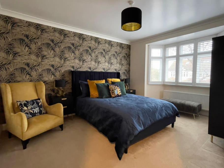 Luxury 4 Bed 2 Bath House With Garden Near Wimbledon Londra