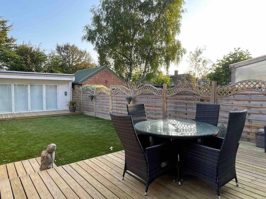 Ferienhaus Luxury 4 Bed 2 Bath House With Garden Near Wimbledon *